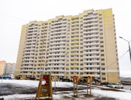 В Ростове срочно эвакуируют жителей многоэтажки, которая может в любой момент обрушиться