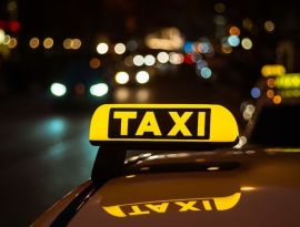 Рынок такси в России ждут два ценовых удара - из-за самозанятых и локализации авто