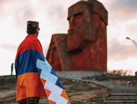 Оппозиция Армении и общественность Карабаха и потребовала восстановления республики