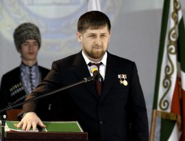 Меликов снова пытается обойти Кадырова на повороте. Теперь - в поисках арабских денег