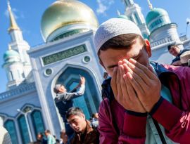 Муфтий против шейхов. Кавказскую умму пытаются разобщить между тремя исламскими центрами