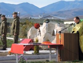 Убитым в <span class="evoSearch_highlight">Карабахе</span> российским миротворцам открыли памятник