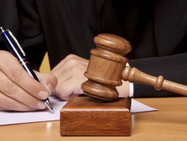 Федеральный судья в ЯНАО покинет свое кресло после скандала с незаконным изготовлением оружия
